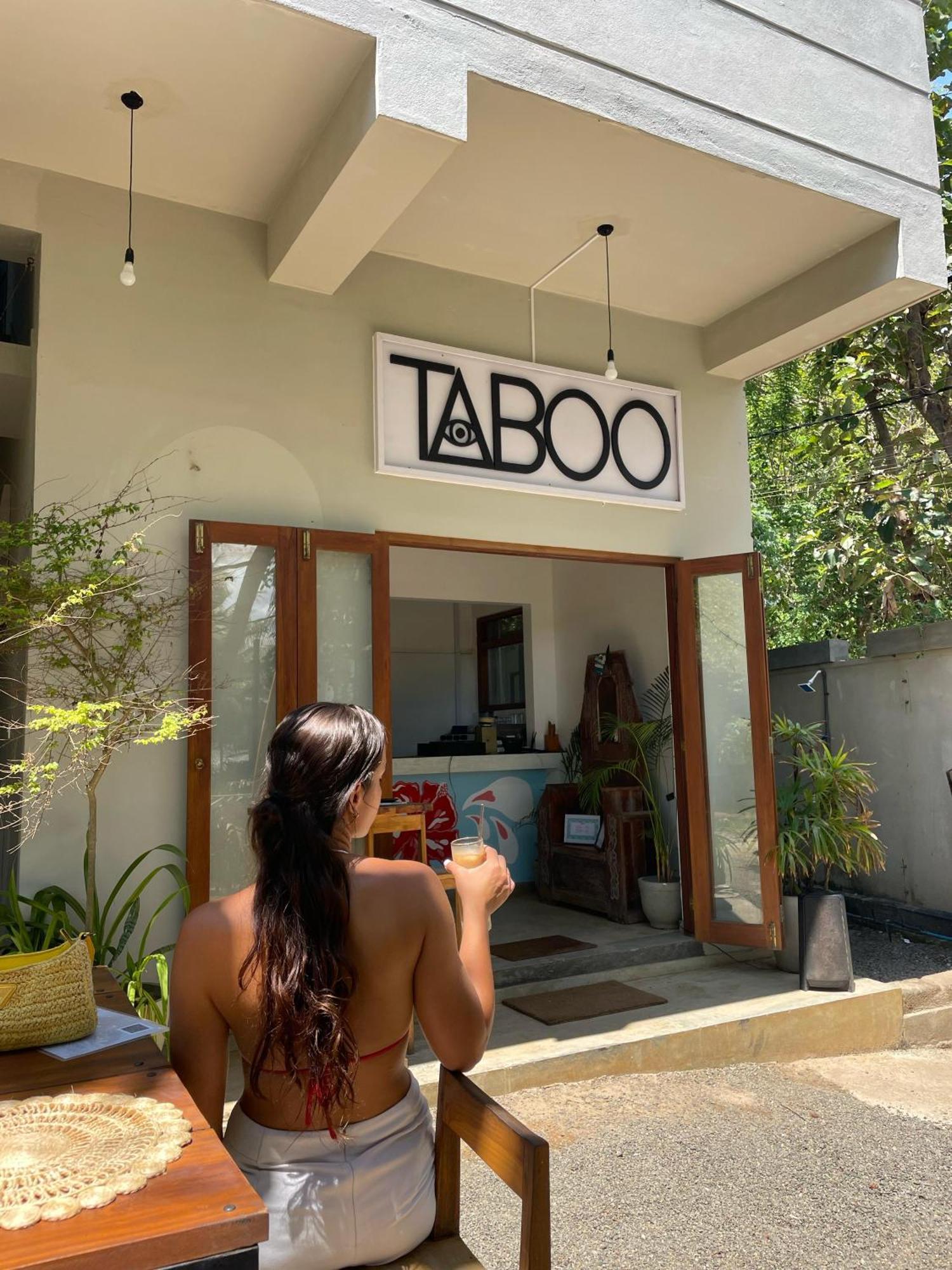 Hotel Taboo Dikwella Esterno foto